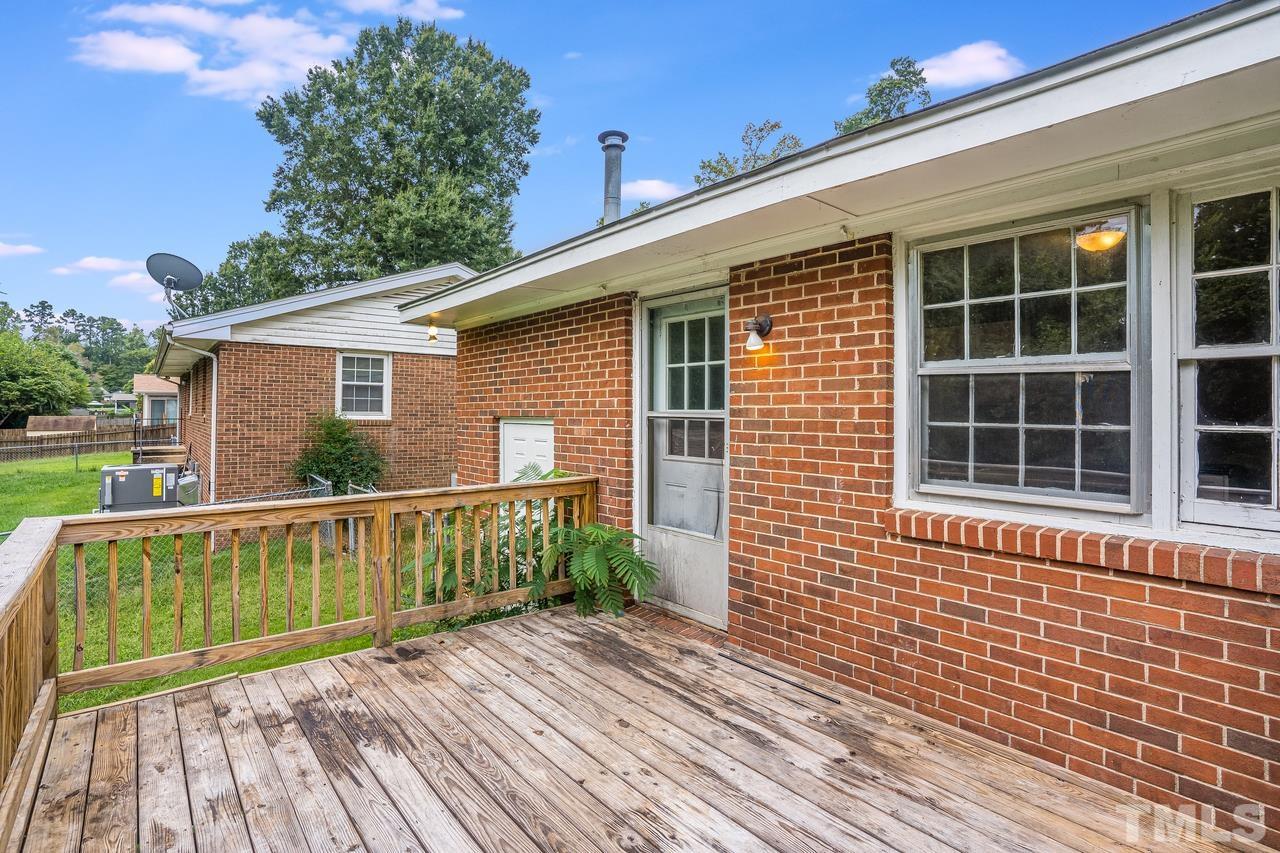 1344 Marlborough Road Raleigh, NC 27610 - Photo 6 of 28