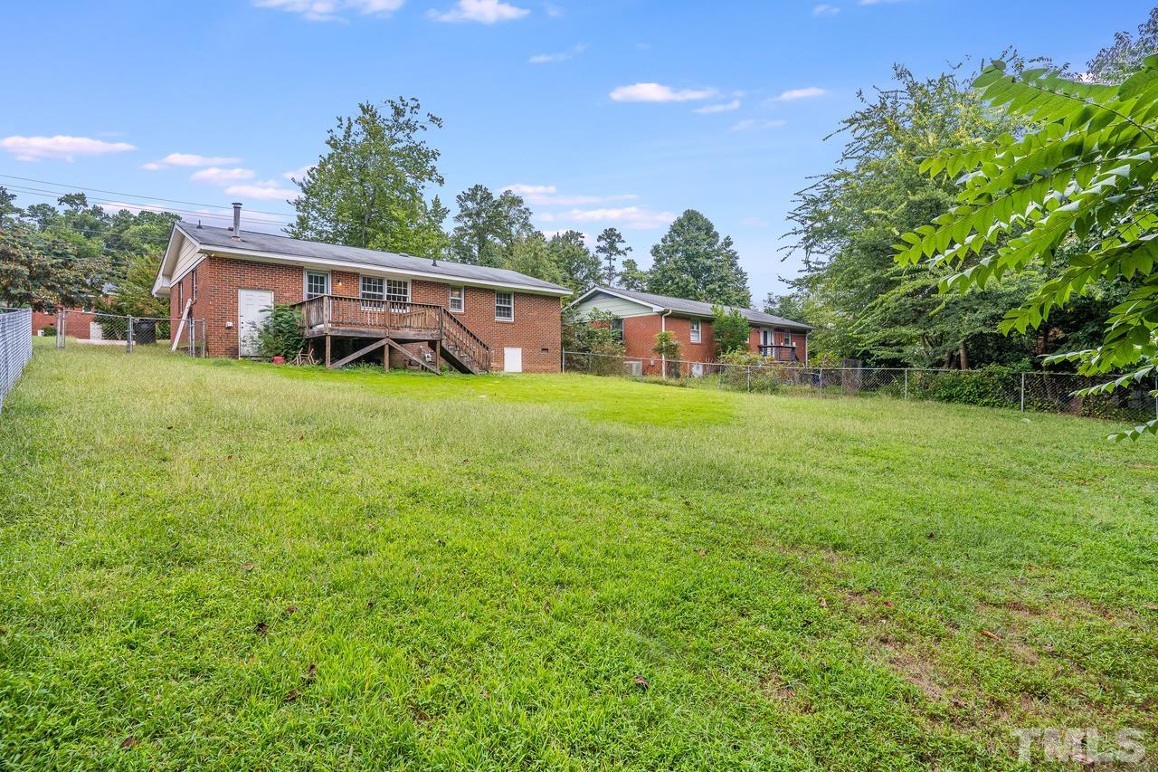 1344 Marlborough Road Raleigh, NC 27610 - Photo 7 of 28