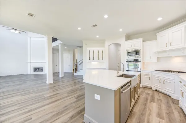 $6,300 | 3007 Mullingar Walk, Missouri City, TX 77459
