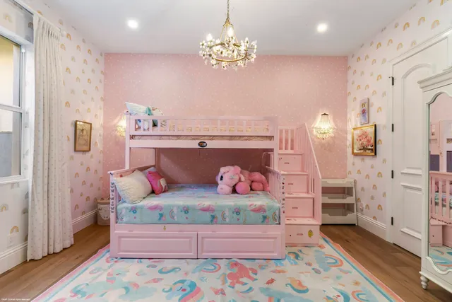 a view of a tennis court