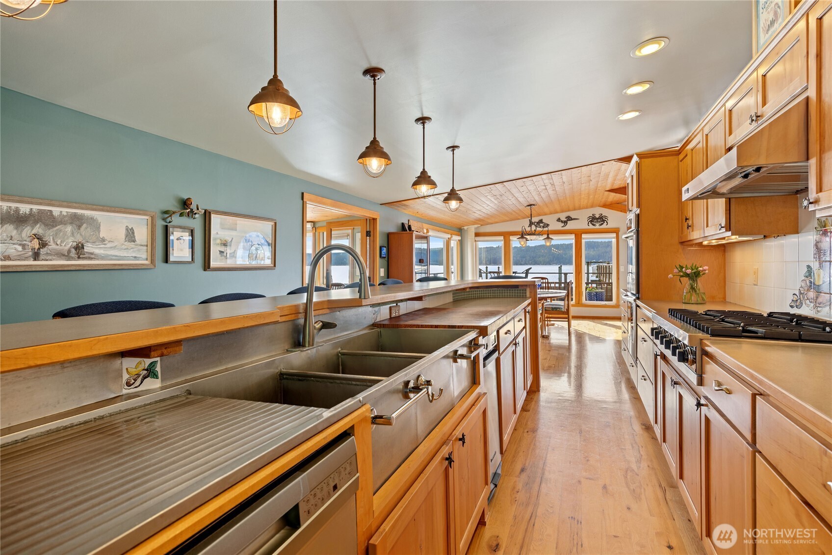 18511 Northeast North Shore Road Tahuya, WA 98588 - Photo 16 of 40