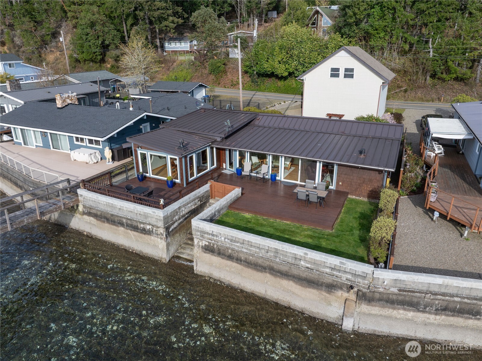 18511 Northeast North Shore Road Tahuya, WA 98588 - Photo 38 of 40