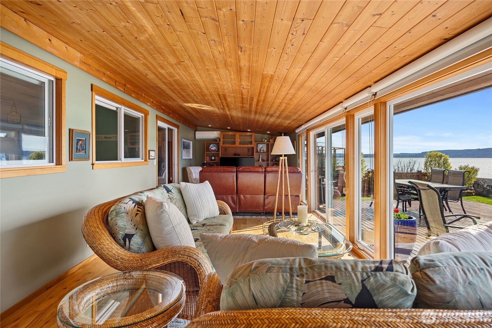 18511 Northeast North Shore Road Tahuya, WA 98588 - Photo 7 of 40