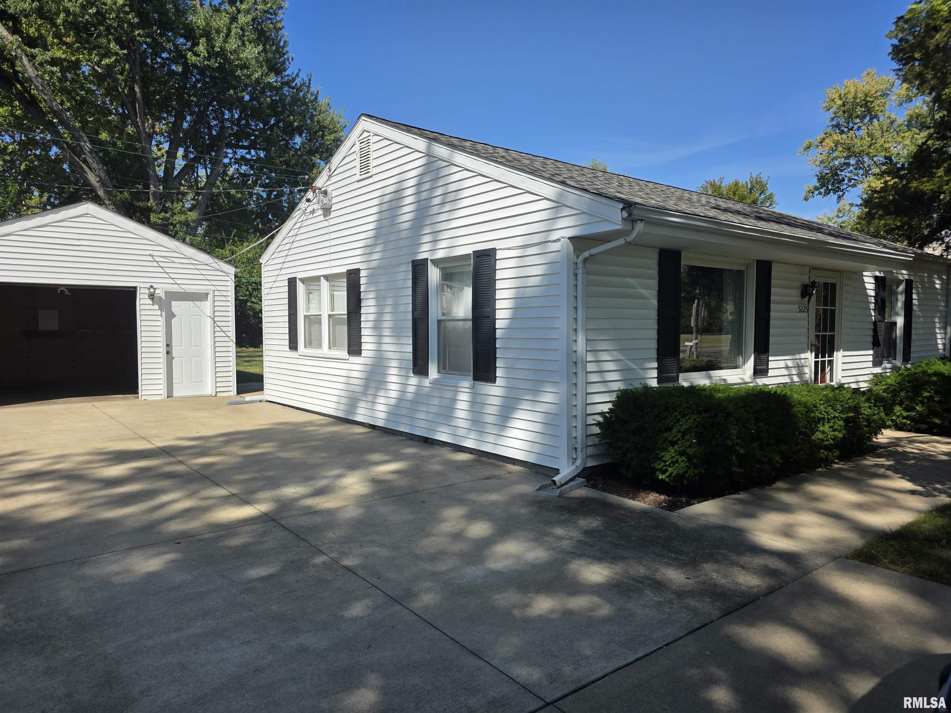5225 North Hamilton Road Peoria, IL 61614 - Photo 28 of 39 Gallery Image 28