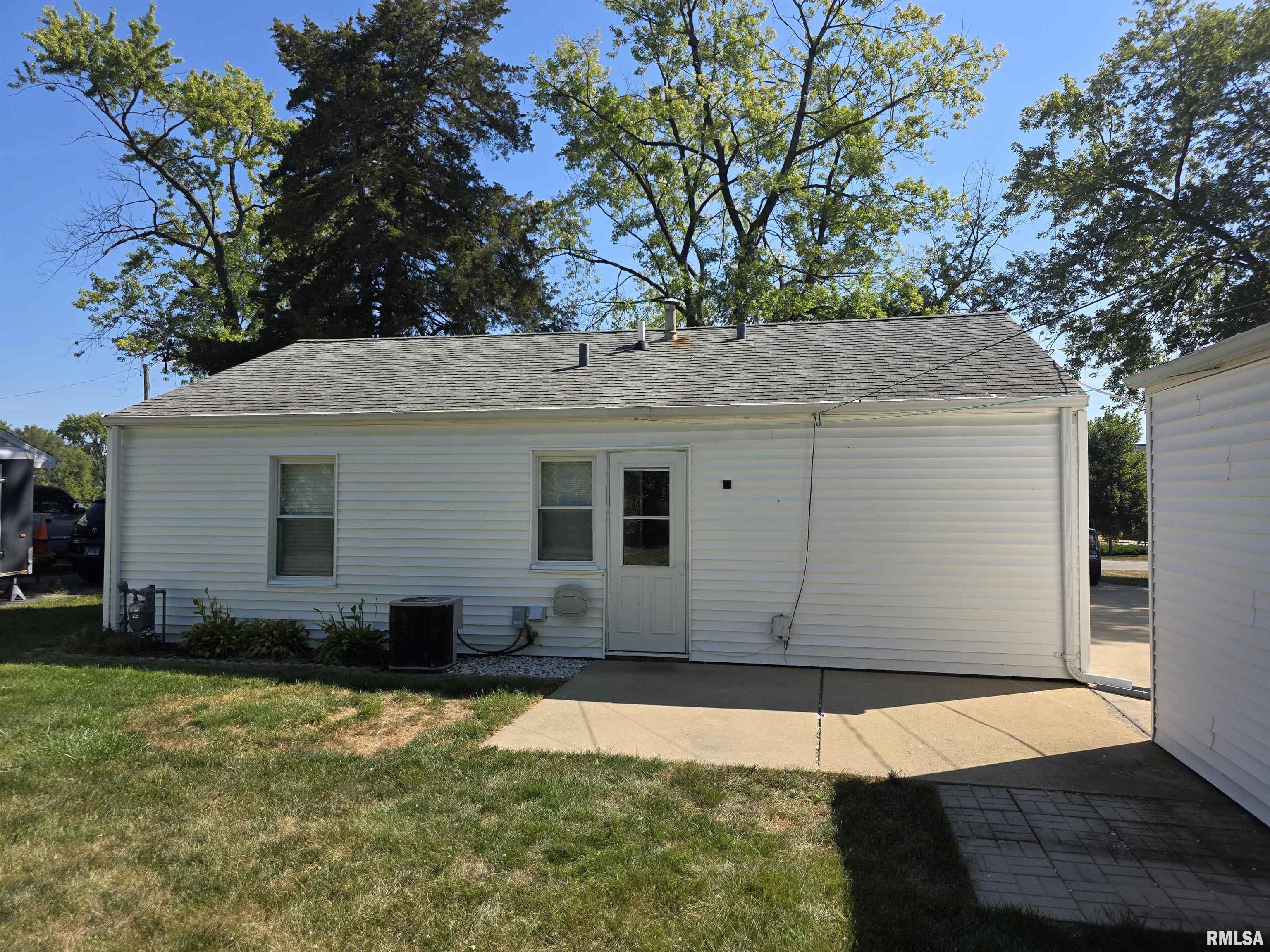 5225 North Hamilton Road Peoria, IL 61614 - Photo 32 of 39 Gallery Image 32