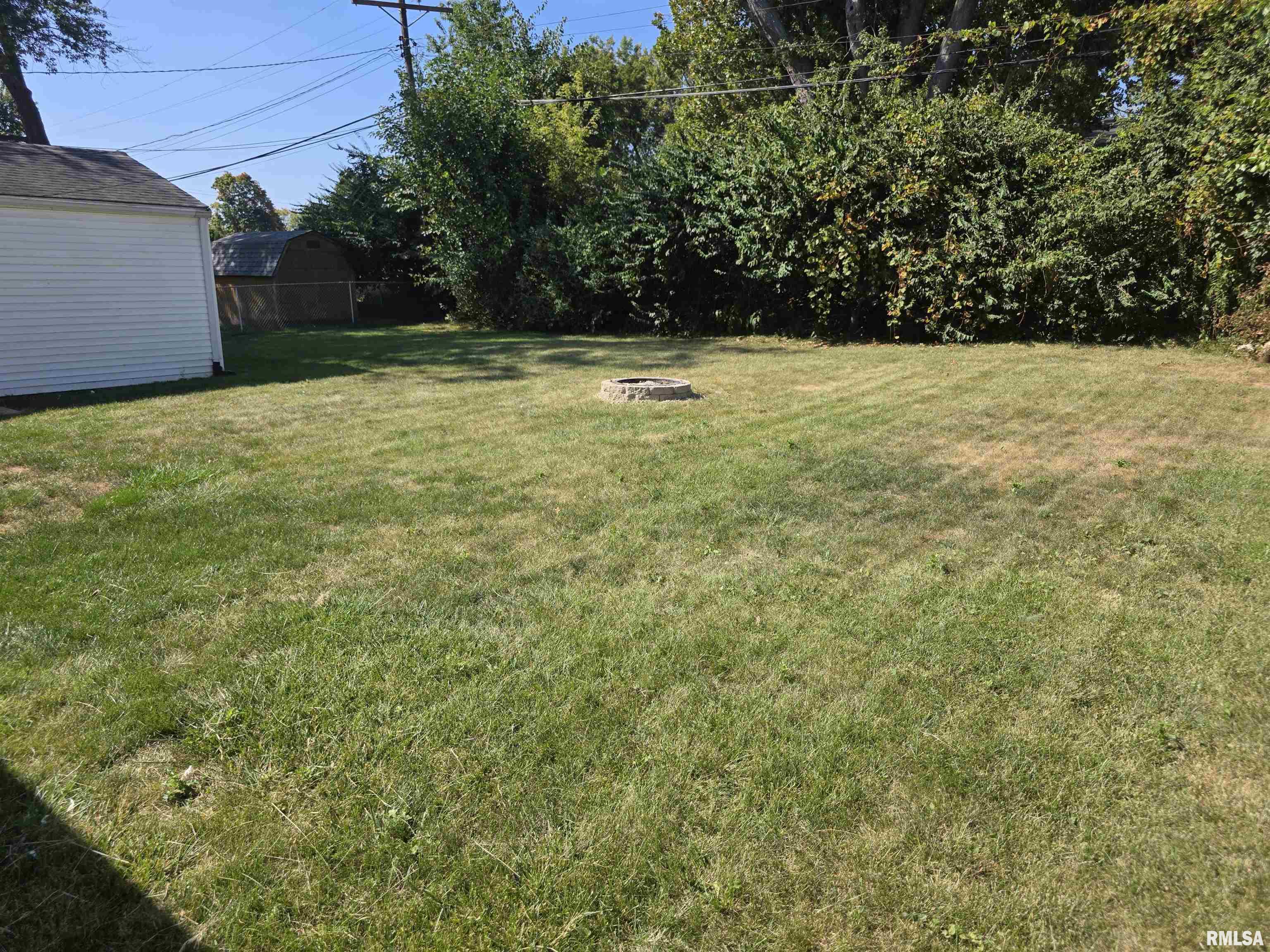 5225 North Hamilton Road Peoria, IL 61614 - Photo 38 of 39 Gallery Image 38