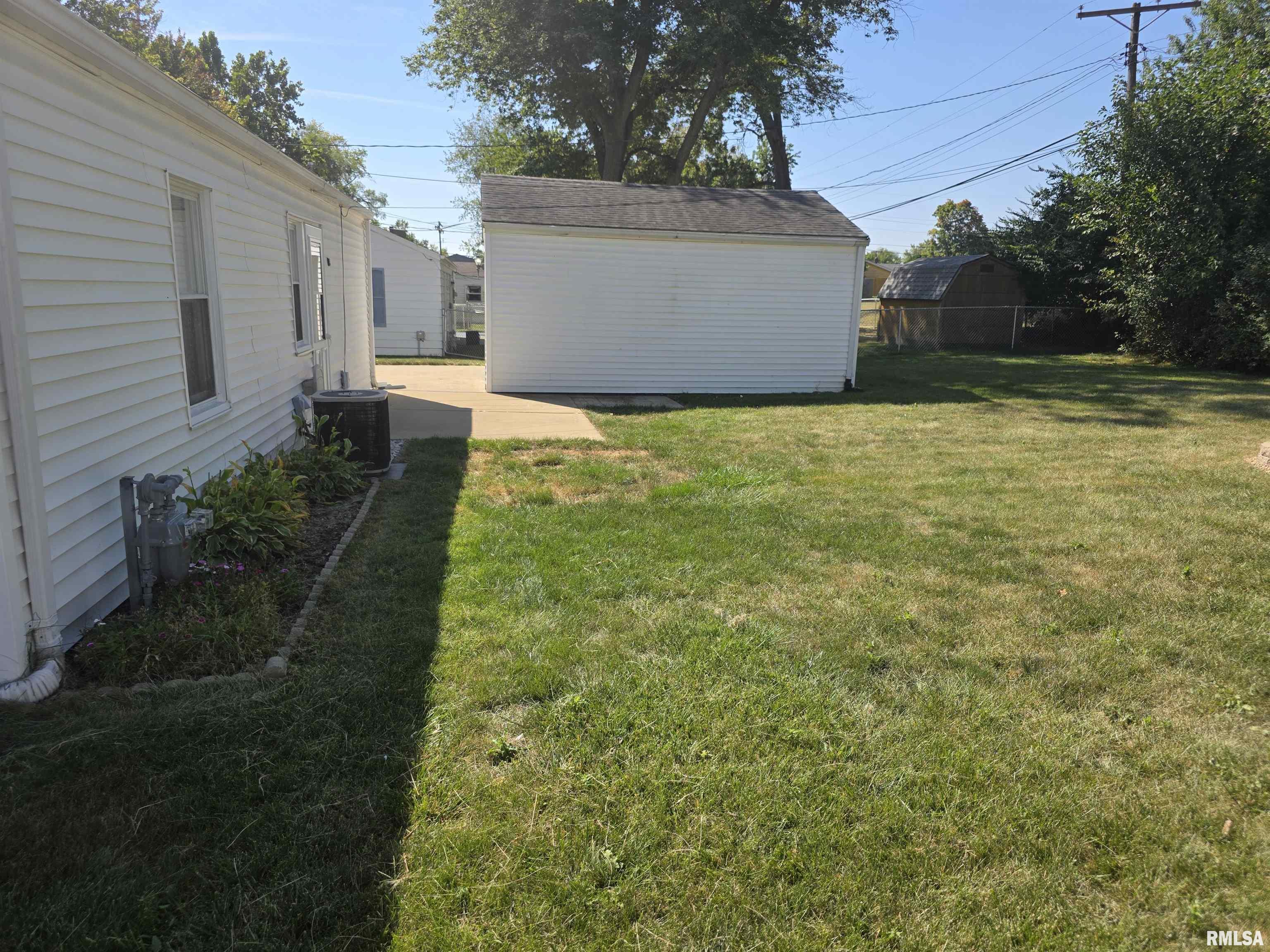 5225 North Hamilton Road Peoria, IL 61614 - Photo 39 of 39 Gallery Image 39