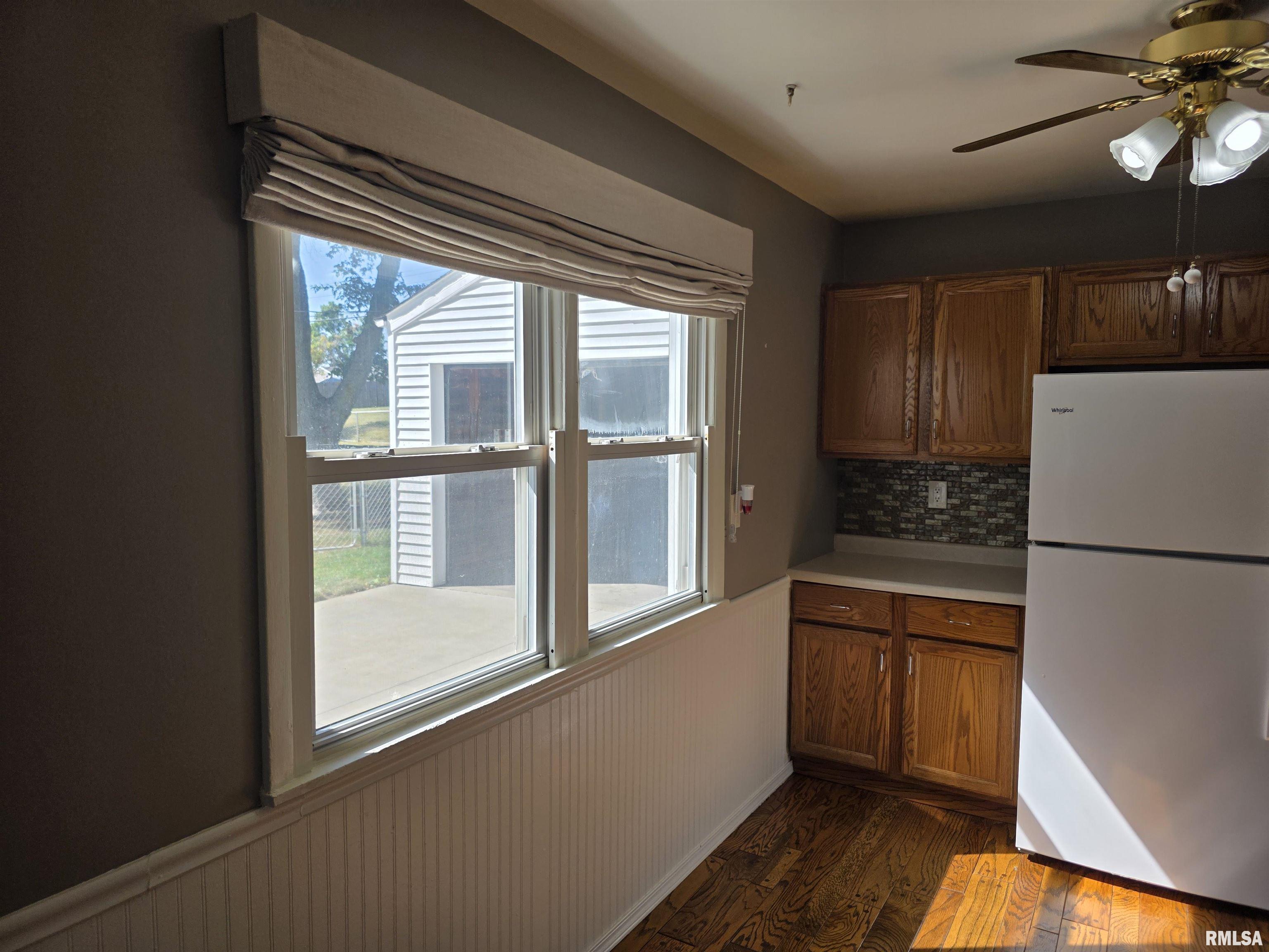 5225 North Hamilton Road Peoria, IL 61614 - Photo 9 of 39 Gallery Image 9