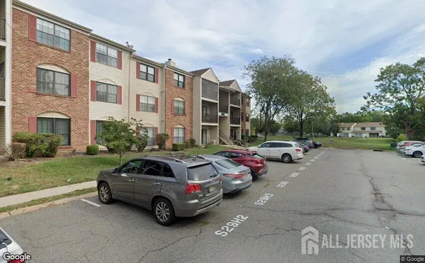 $410,000 | 400 Lancaster Court, Piscataway, NJ 08854