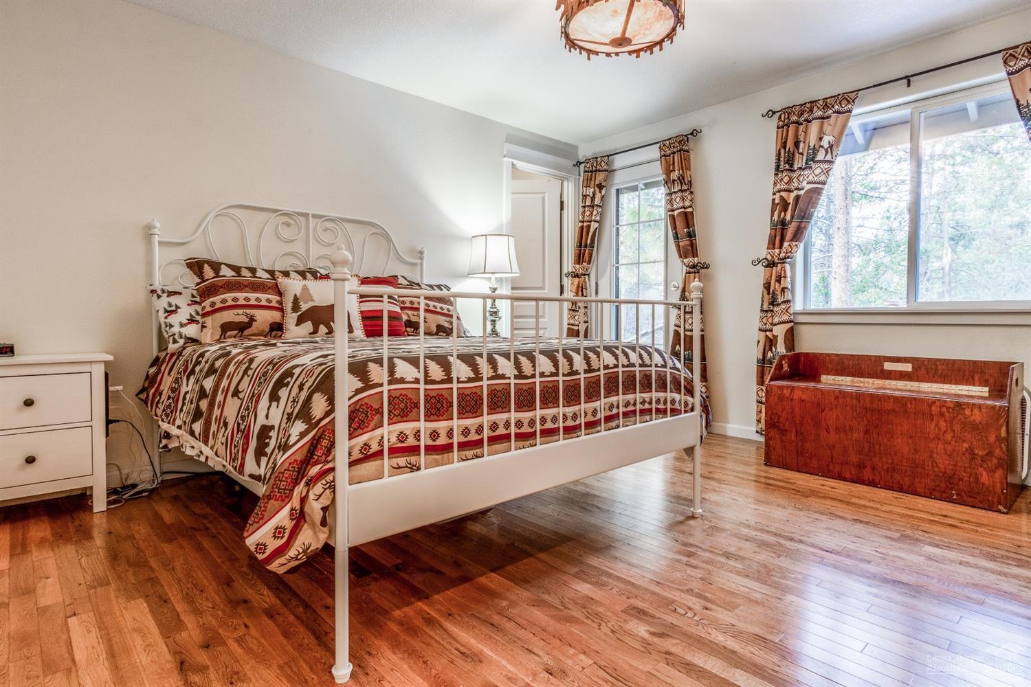 55803 Snow Goose Road Bend, OR 97707 - Photo 12 of 25 Gallery Image 12