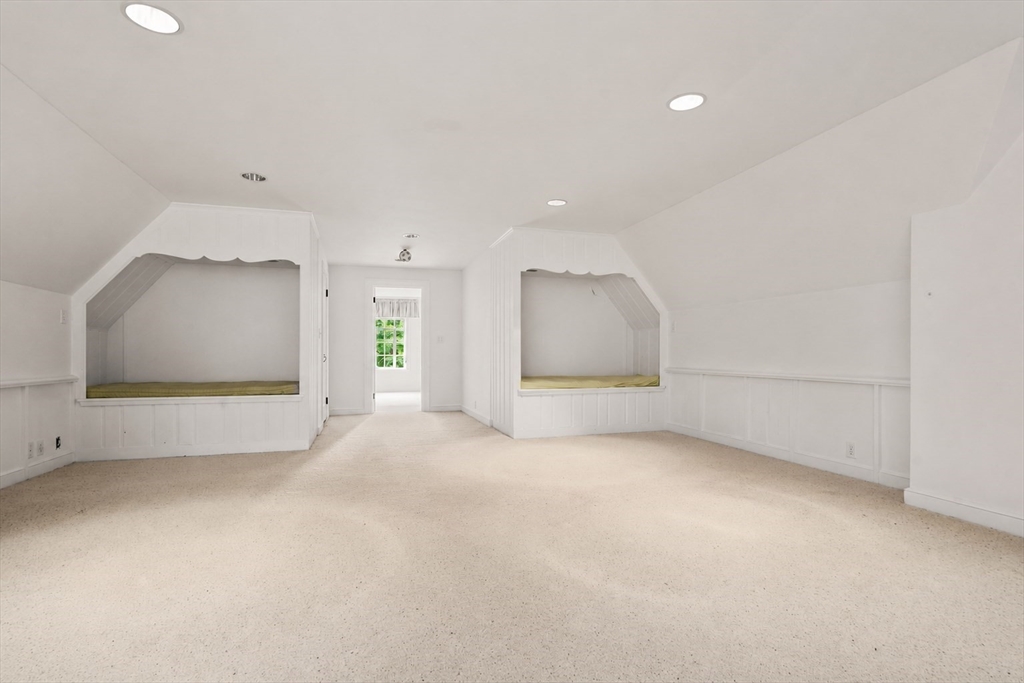 43 Monadnock Road Wellesley, MA 02481 - Photo 30 of 42