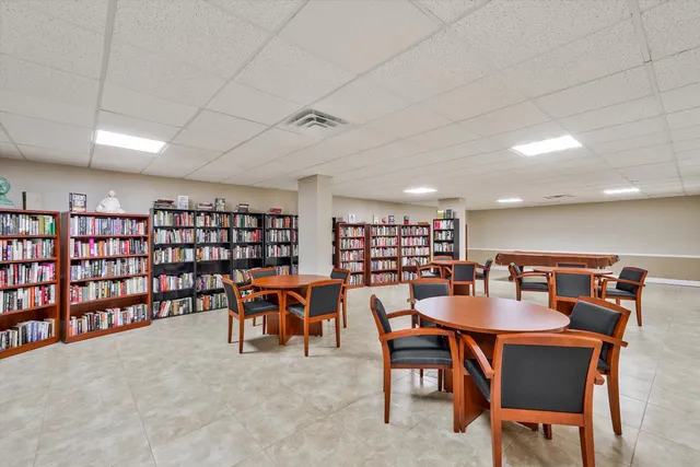 a view of gallery with hallway