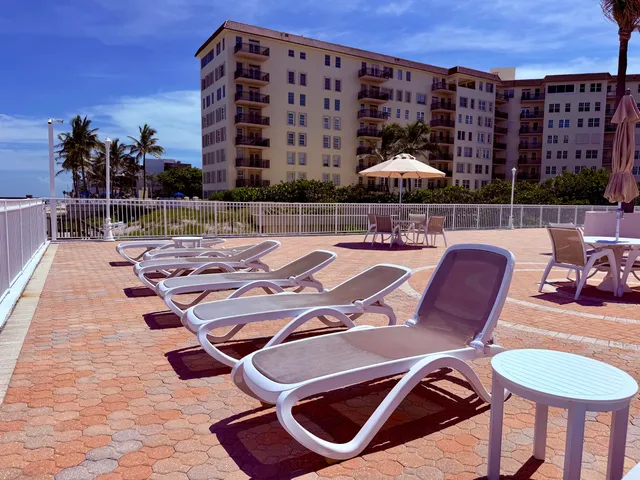$10,000 | 3460 South Ocean Boulevard, Unit 3120, Palm Beach, FL 33480