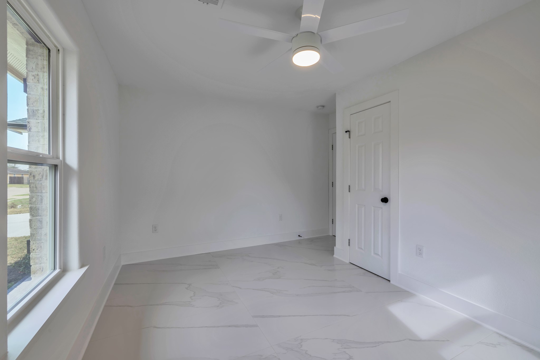 8709 Tarbell Road Houston, TX 77034 - Photo 16 of 25 a view of room
