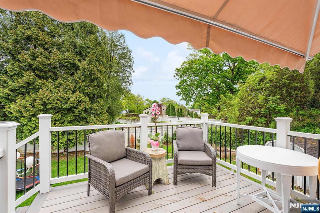 210 Alps Road Wayne, NJ 07470 - Photo 12 of 31
