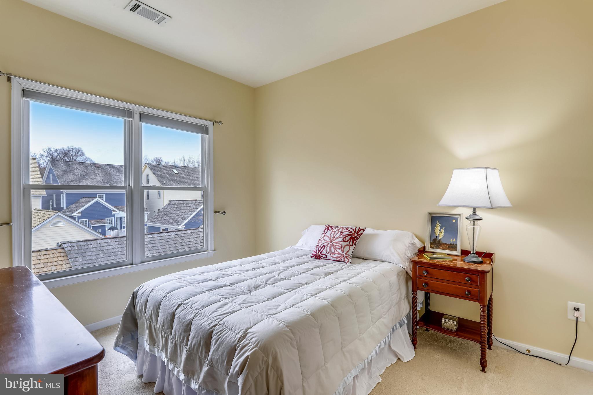 362 Hart Road Gaithersburg, MD 20878 - Photo 25 of 58 Bedroom with a TON of light