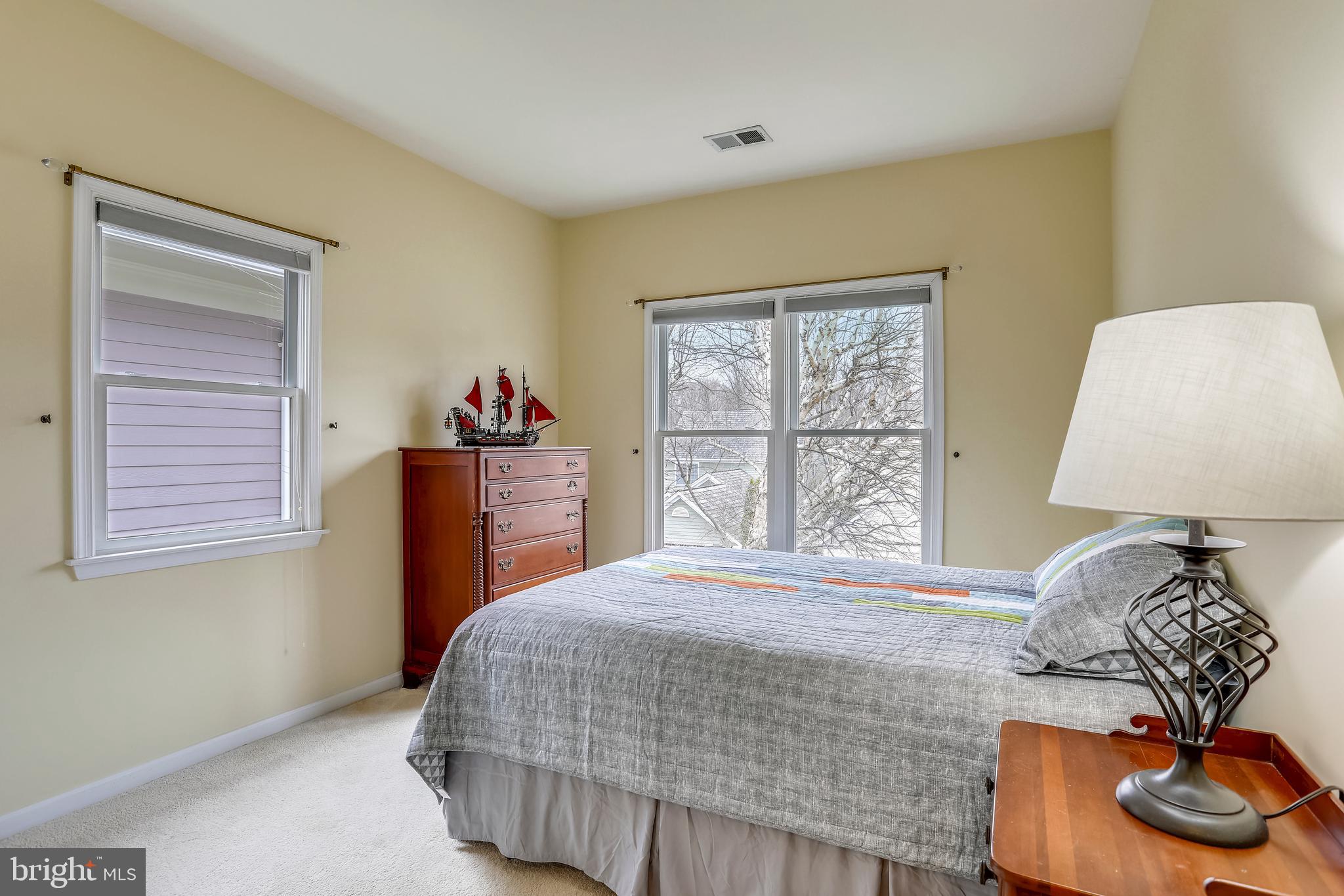362 Hart Road Gaithersburg, MD 20878 - Photo 26 of 58 Corner Bedroom with 3 windows