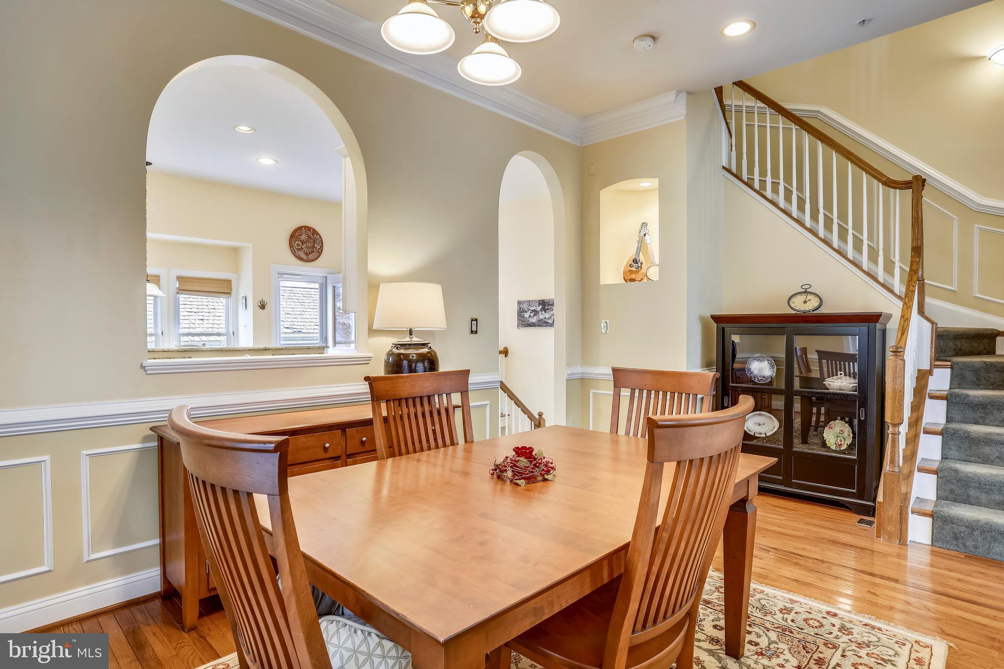 362 Hart Road Gaithersburg, MD 20878 - Photo 8 of 58 Dining Room with access to Kitchen