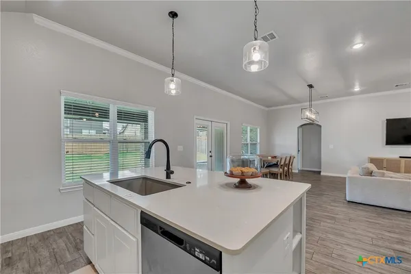$2,600 | 7611 Iridium Drive, Killeen, TX 76542