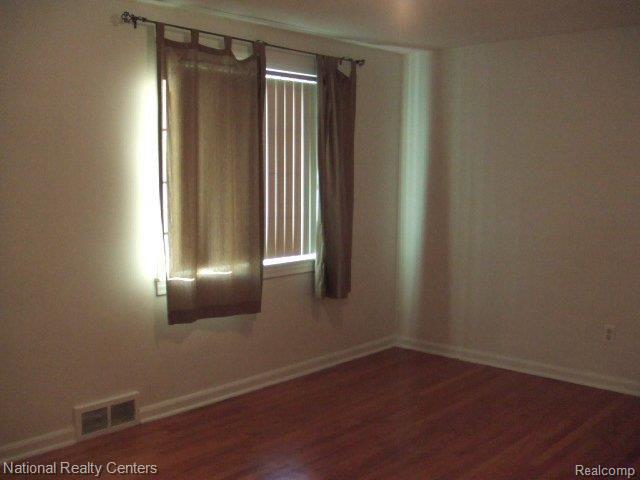 1522 West Webster Road, Unit 16 Royal Oak, MI 48073 - Photo 6 of 12 Bedroom