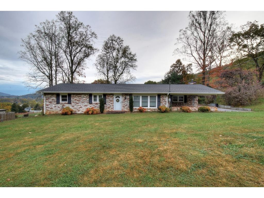 206 Luttrell Street Erwin, TN 37650 - Photo 1 of 29 Photo 1