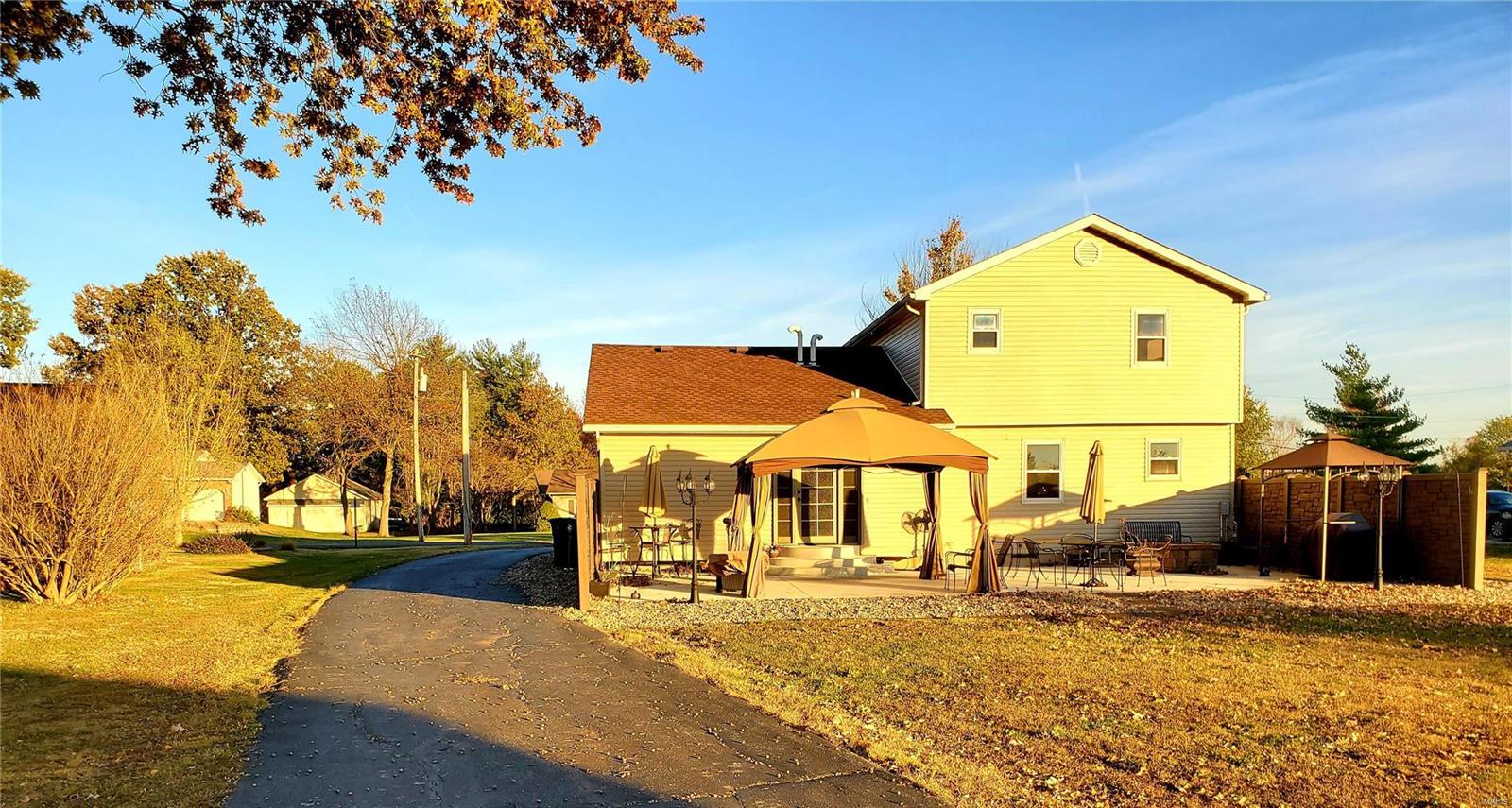 15265 North Humbert Road Brighton, IL 62012 - Photo 7 of 32