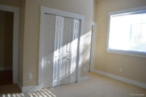 a view of entryway and interior