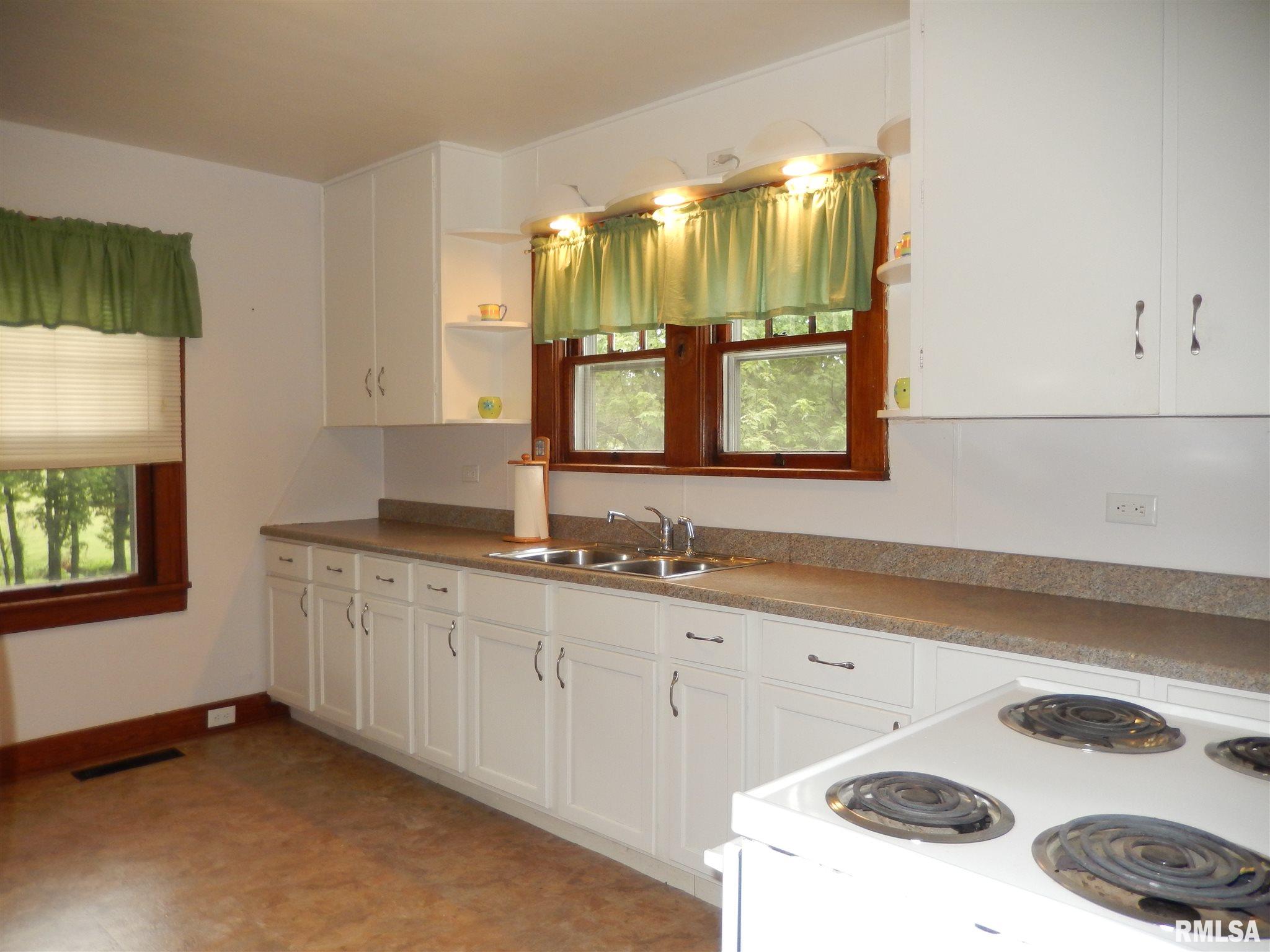 127 George Street Anna, IL 62906 - Photo 15 of 27 Gallery Image 15