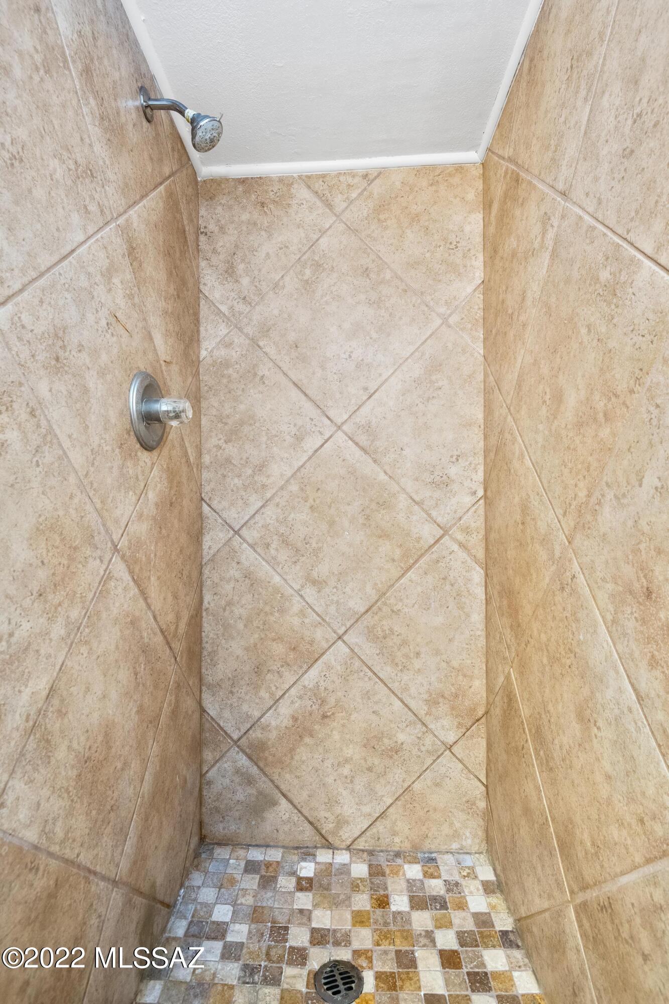 2744 North Country Club Road, Unit 204 Tucson, AZ 85716 - Photo 14 of 23