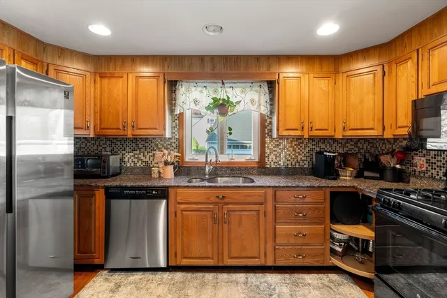 $674,900 | 55 Ledge Road, Haverhill, MA 01830