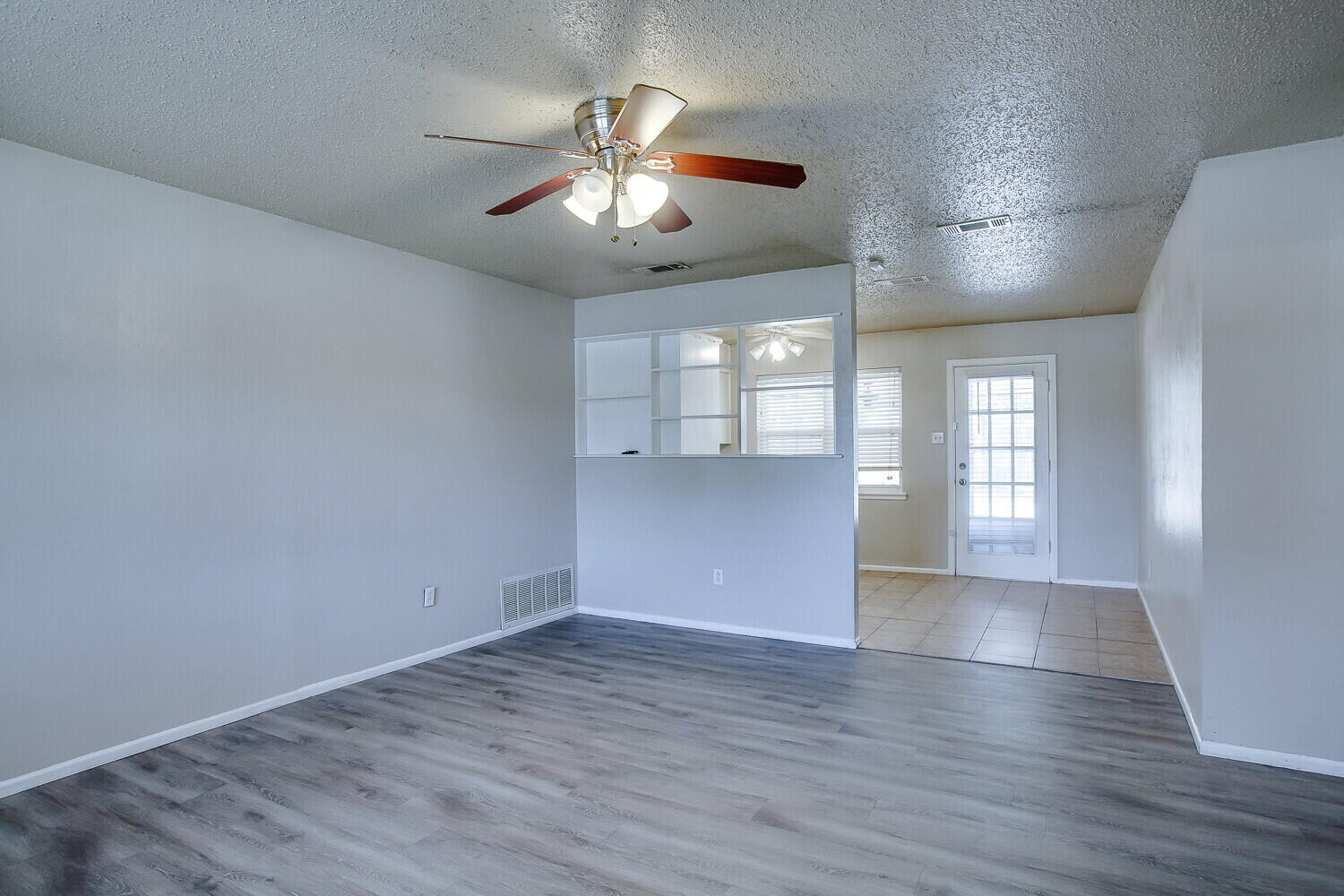 5236 96th Street Lubbock, TX 79424 - Photo 2 of 16 l-101