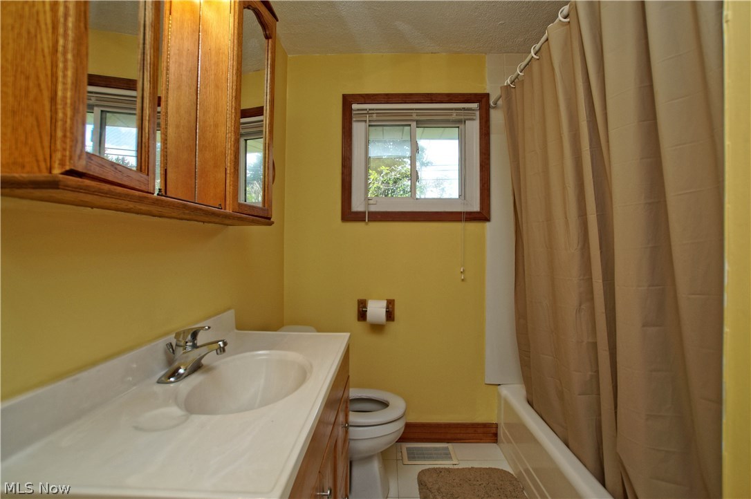 10834 Thwing Road Chardon, OH 44024 - Photo 15 of 27 Gallery Image 15