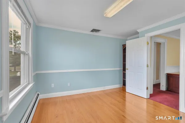 $2,000 | 36 School Street, Glastonbury, CT 06033