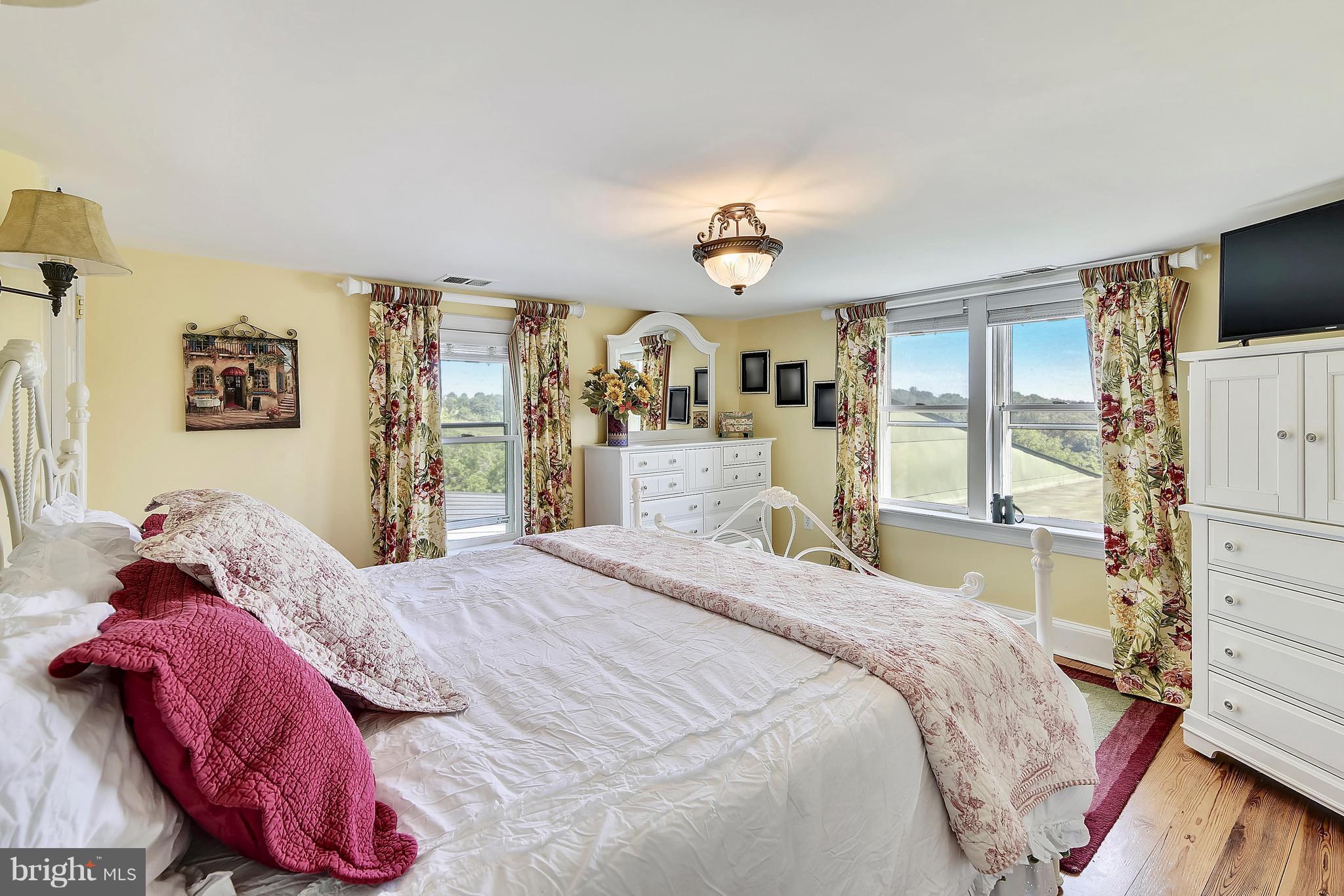 11403 Hume Road Hume, VA 22639 - Photo 13 of 30 Bedroom