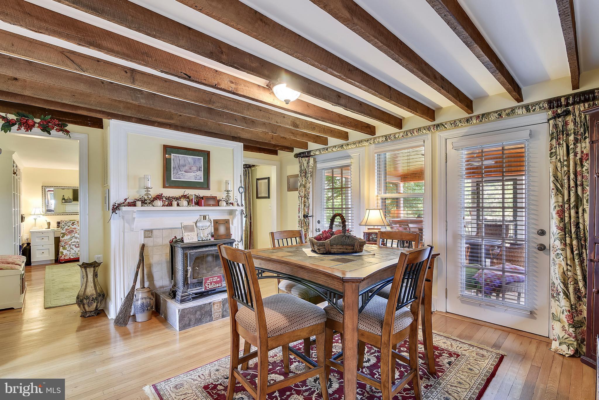 11403 Hume Road Hume, VA 22639 - Photo 5 of 30 Dining Room