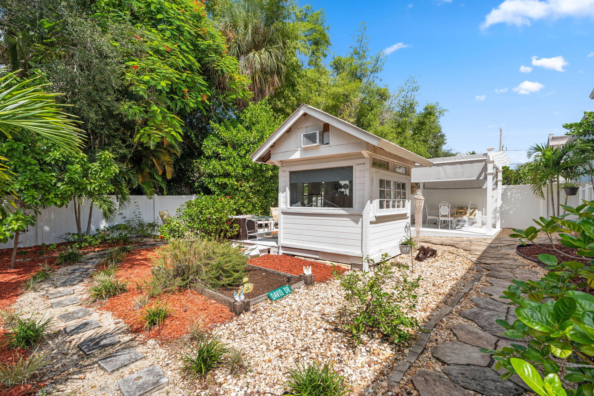 412 Southwest Akron Avenue Stuart, FL 34994 - Photo 52 of 60 43-web-or-mls-SMG00123