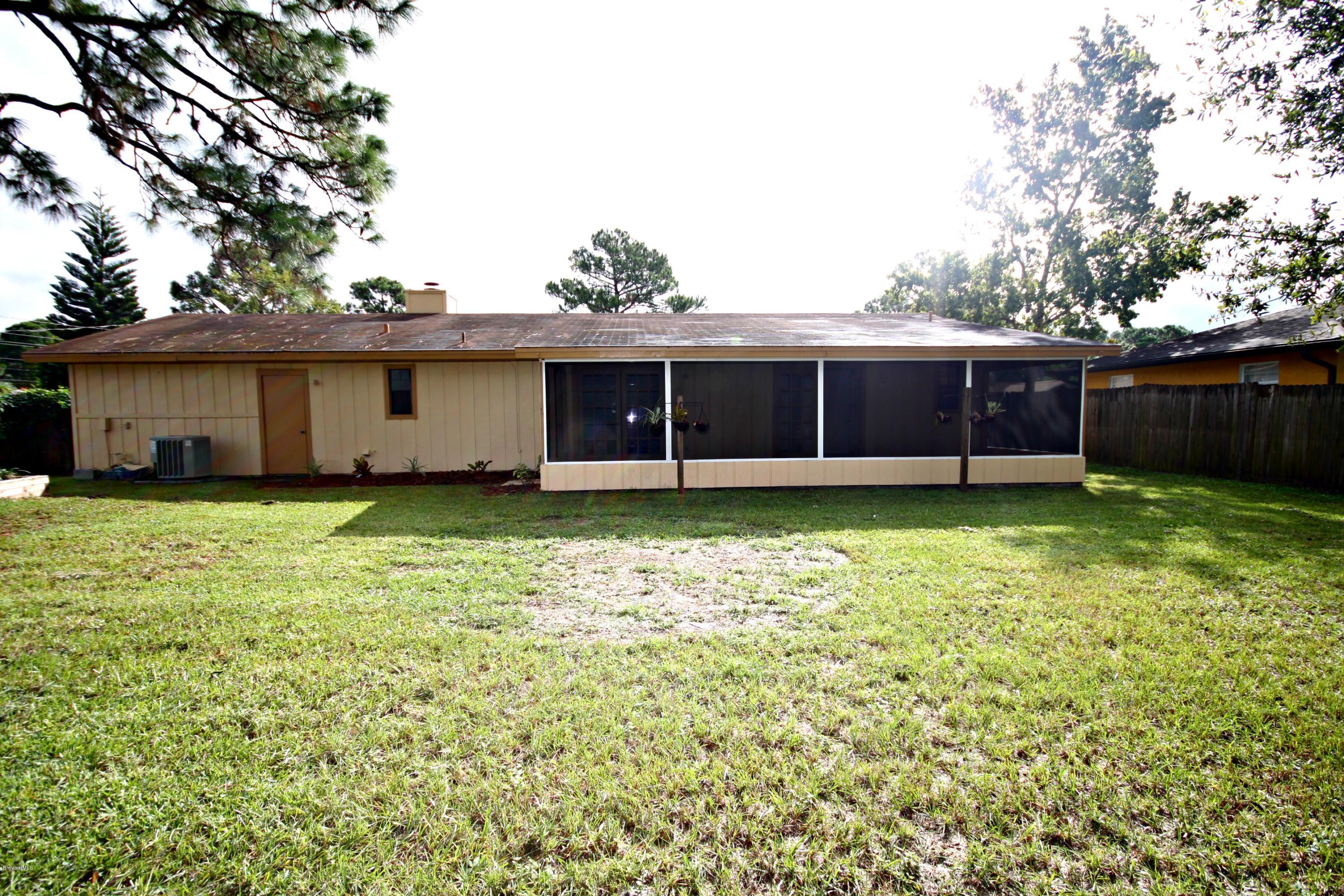 7060 Bryant Road Cocoa, FL 32927 - Photo 12 of 15 back view