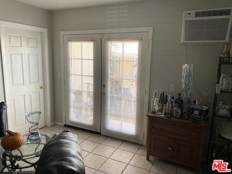 10712 Shellyfield Road Downey, CA 90241 - Photo 15 of 29 Gallery Image 15