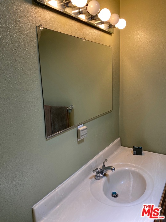 10712 Shellyfield Road Downey, CA 90241 - Photo 26 of 29 Gallery Image 26