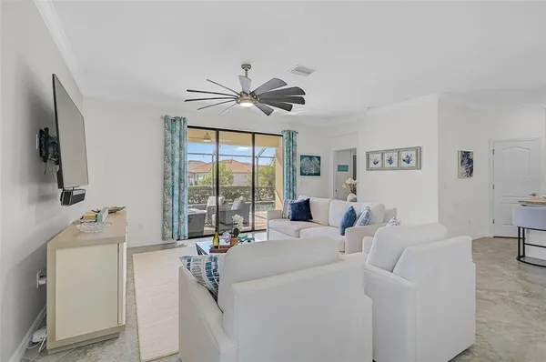 $650,000 | 10124 Marbella Drive, Bradenton, FL 34211