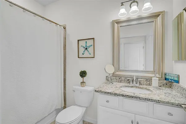 $650,000 | 10124 Marbella Drive, Bradenton, FL 34211