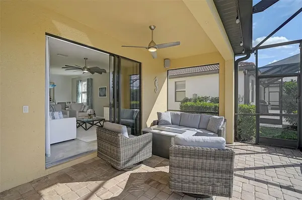 $650,000 | 10124 Marbella Drive, Bradenton, FL 34211