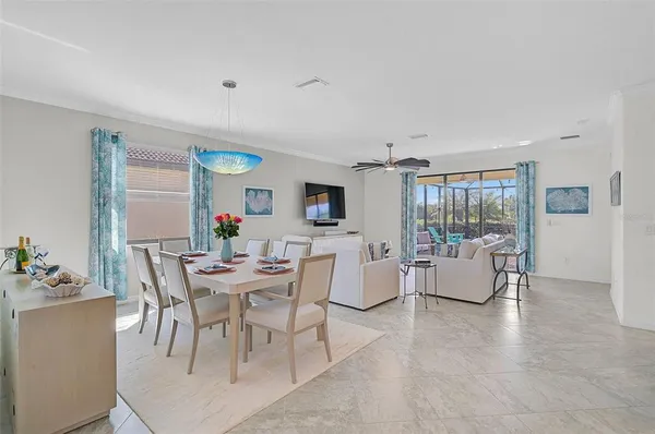 $650,000 | 10124 Marbella Drive, Bradenton, FL 34211