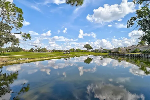$650,000 | 10124 Marbella Drive, Bradenton, FL 34211