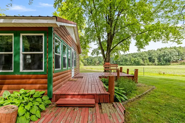 $255,000 | 1566 East James Street, White Cloud, MI 49349