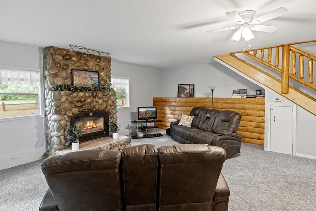 $255,000 | 1566 East James Street, White Cloud, MI 49349