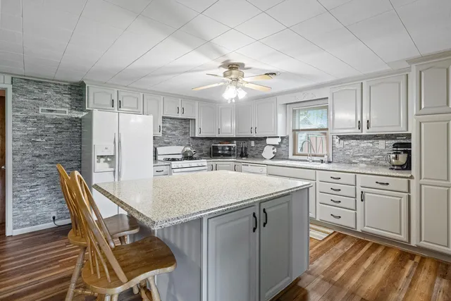 $255,000 | 1566 East James Street, White Cloud, MI 49349