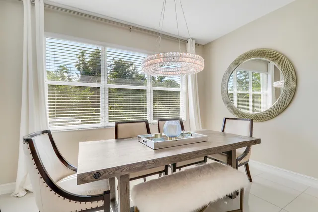 $880,000 | 100 Northwest 69th Circle, Unit 71, Boca Raton, FL 33487