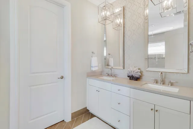 $880,000 | 100 Northwest 69th Circle, Unit 71, Boca Raton, FL 33487