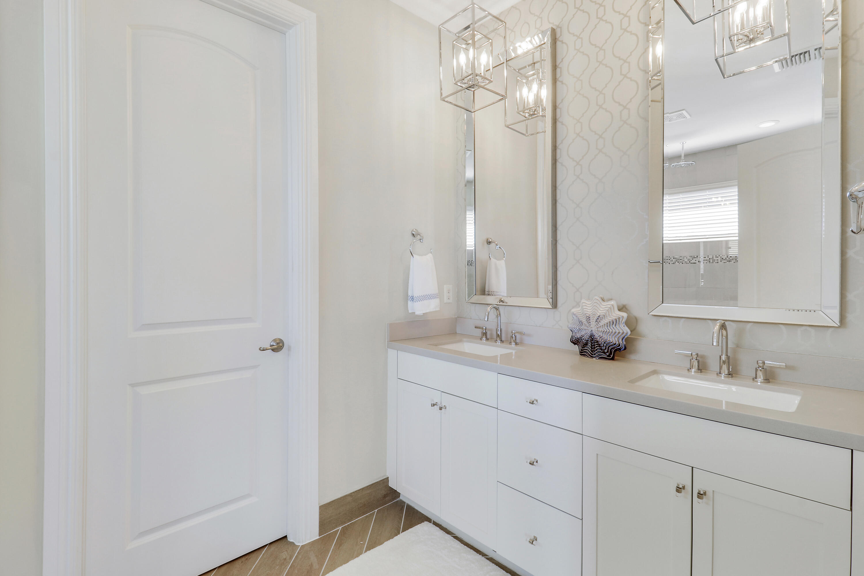 100 Northwest 69th Circle, Unit 71 Boca Raton, FL 33487 - Photo 29 of 56 Primary Bathroom